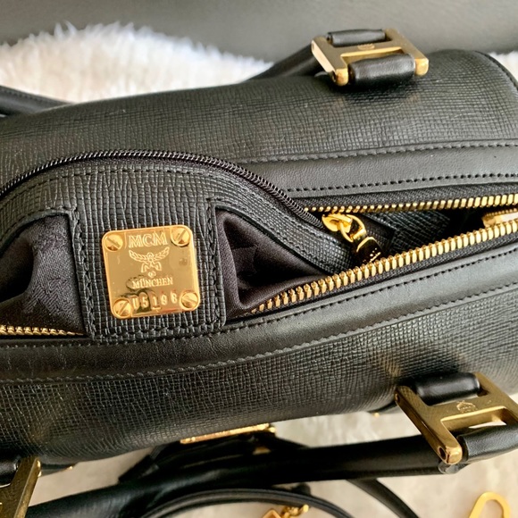 ‼️sold‼️MCM Studded Black leather Papillon - Picture 9 of 15